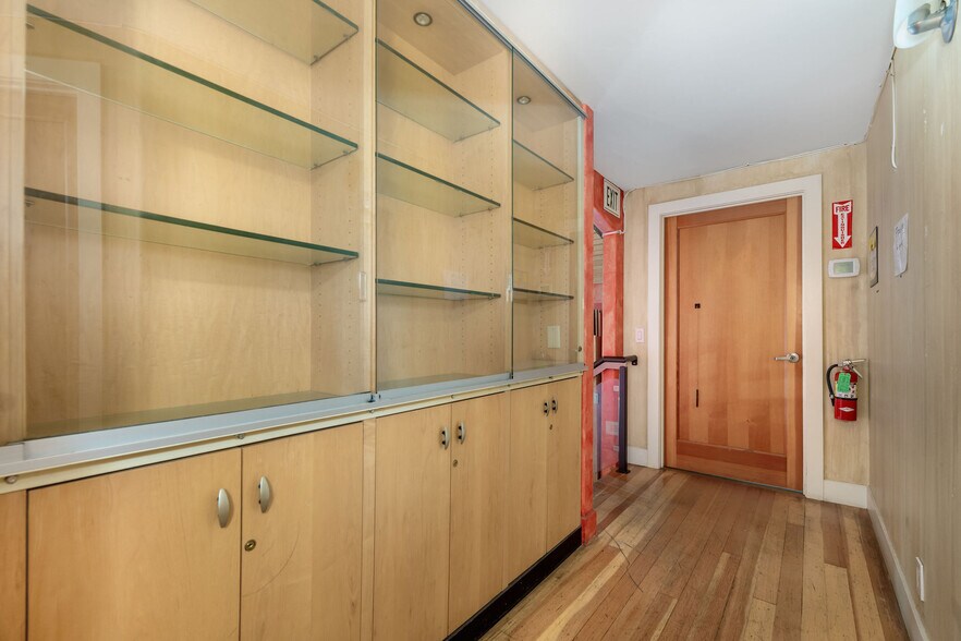 More Photos Of 107 Bank St, Grass Valley Storefront For Sale