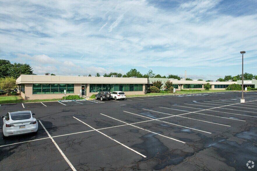 More Photos Of 625 W Ridge Pike, Conshohocken Unknown For Lease