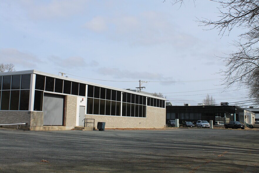 More Photos Of 19 Strathmore Rd, Natick Research And Development For Sale