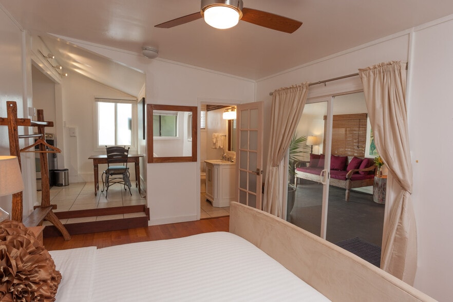More Photos Of 69 Hana Hwy, Paia Freestanding For Sale