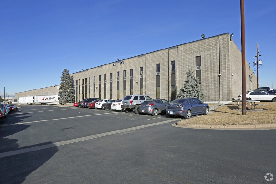 More Photos Of 13331-13333 E 37th Ave, Denver Warehouse For Lease