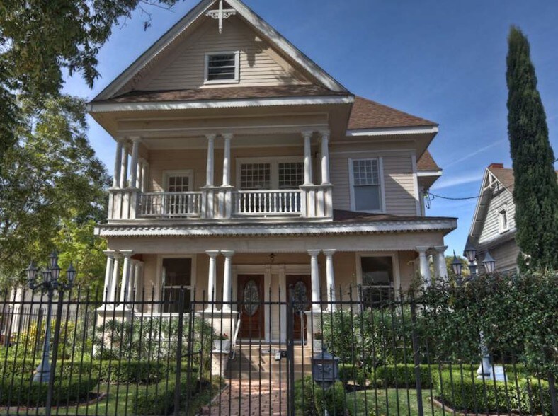 Primary Photo Of 2918 Bagby, Houston Office For Lease