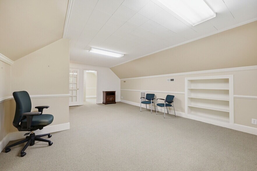 More Photos Of 1008 W Vernon Ave, Kinston Office For Sale