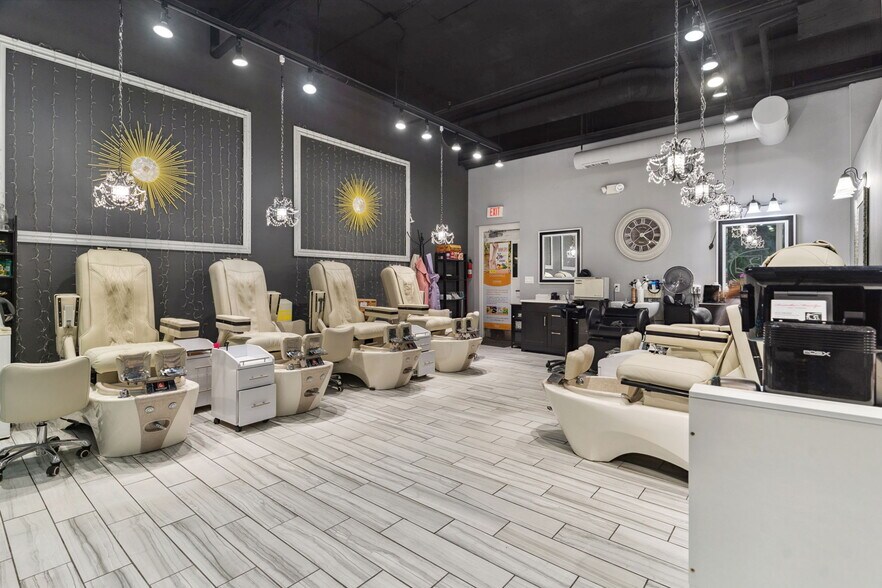 More Photos Of 1024 Washington Ave S, Minneapolis Apartments For Sale