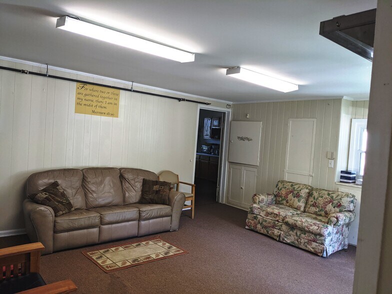 More Photos Of 1105 N Main St, Conyers Healthcare For Sale