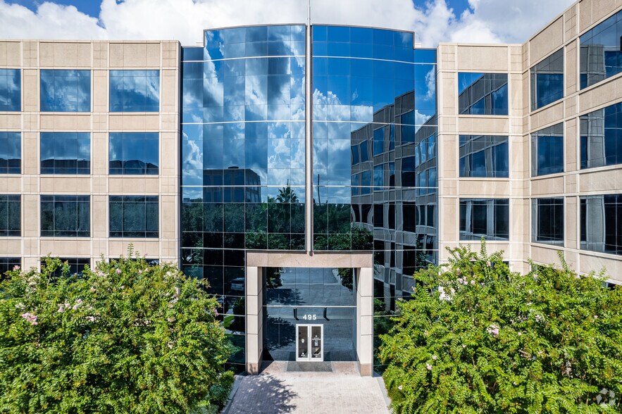 More Photos Of 495 N Keller Rd, Maitland Office For Lease