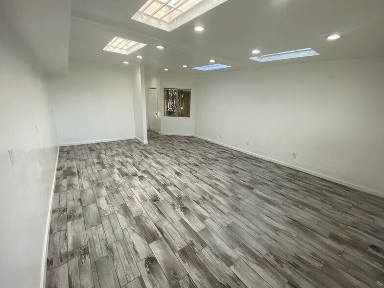 More Photos Of 1157-1197 E Fry Blvd, Sierra Vista Storefront For Lease