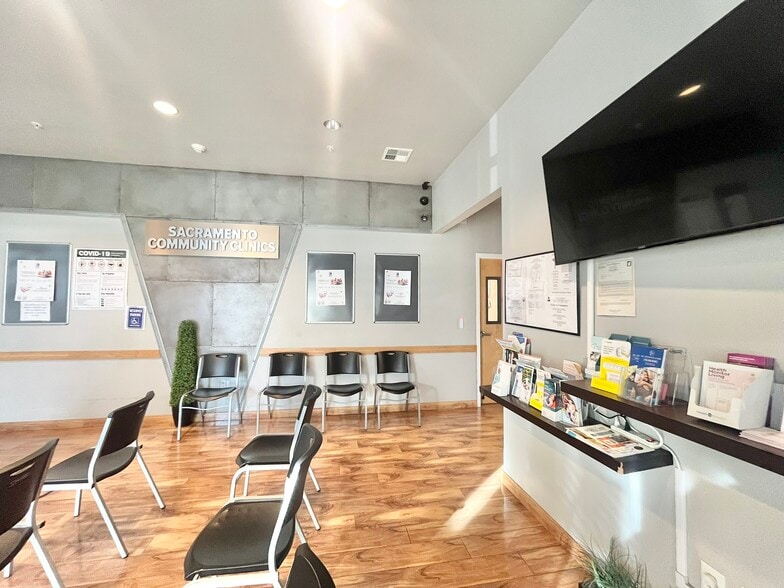 More Photos Of 2485 Sunrise Blvd, Gold River Office For Sale