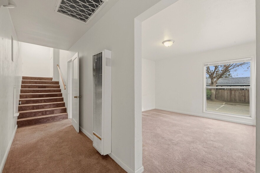 More Photos Of 24954 Cypress Ave, Hayward Multifamily For Sale