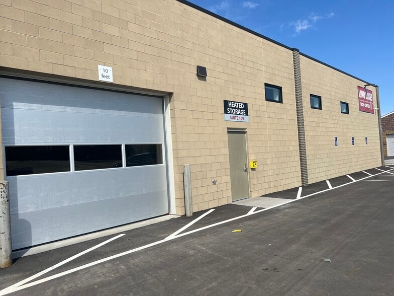 More Photos Of 440 Park Ct, Circle Pines Self Storage For Lease