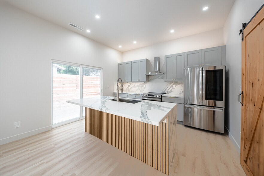 More Photos Of 987 Harcourt Ave, Seaside Multifamily For Sale