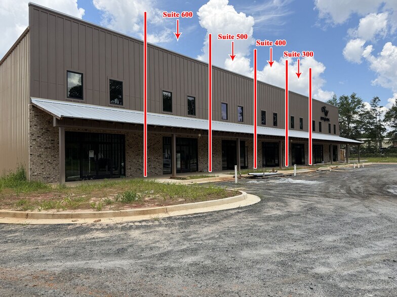 Primary Photo Of 103 Foy Evans Industrial Pky, Warner Robins Showroom For Lease