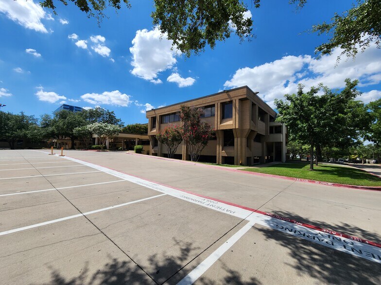 More Photos Of 8355 Walnut Hill Ln, Dallas Medical For Sale