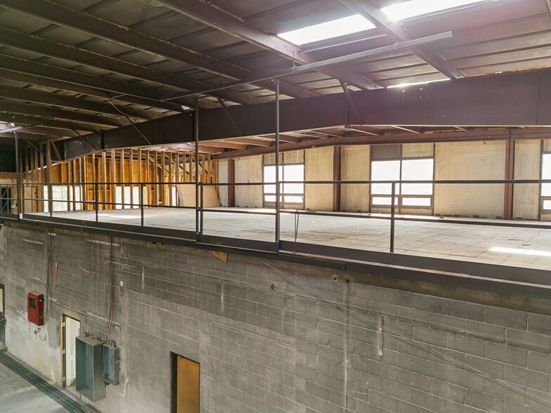 More Photos Of 1342 W Industrial Rd, Cedar City Warehouse For Lease