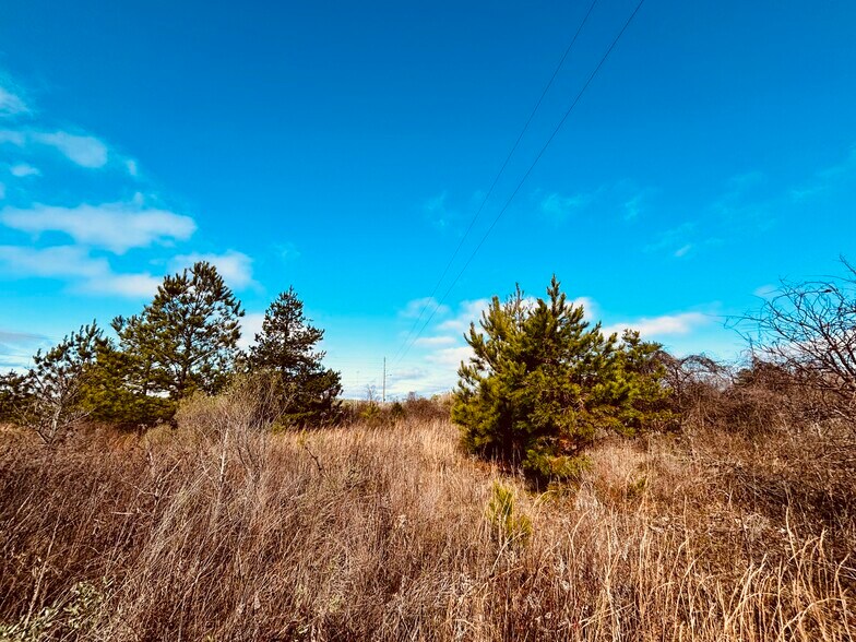 More Photos Of 413 SE Frontage Rd, Winona Land For Sale