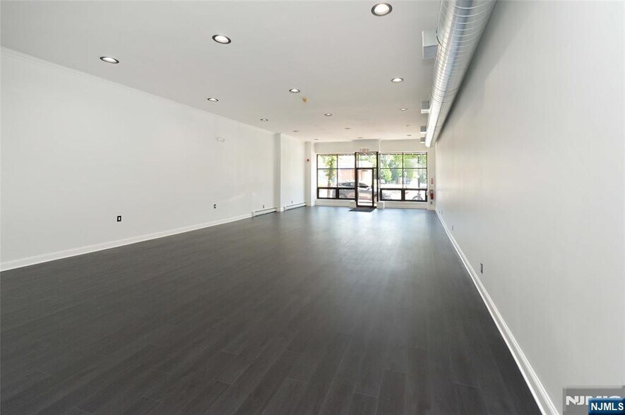 More Photos Of 17 Godwin Ave, Ridgewood General Retail For Lease