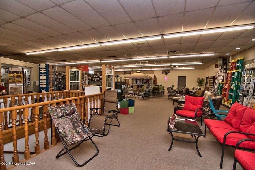 More Photos Of 541 State Route 93, Sugarloaf Light Distribution For Lease