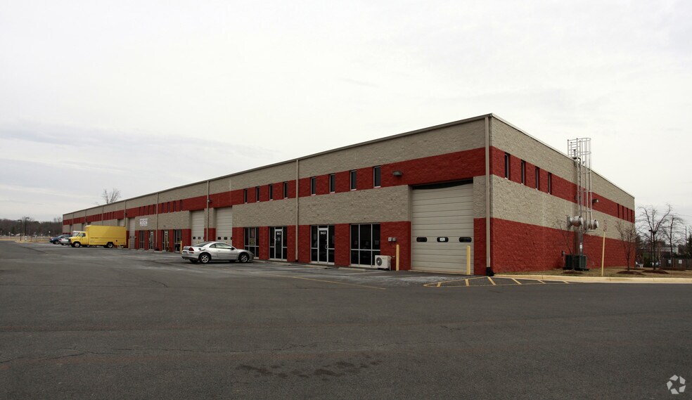 Primary Photo Of 9400-9414 Center Point Ln, Manassas Light Distribution For Lease