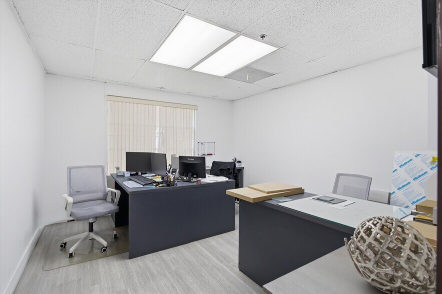 More Photos Of 10880 NW 30th St, Doral Warehouse For Sale