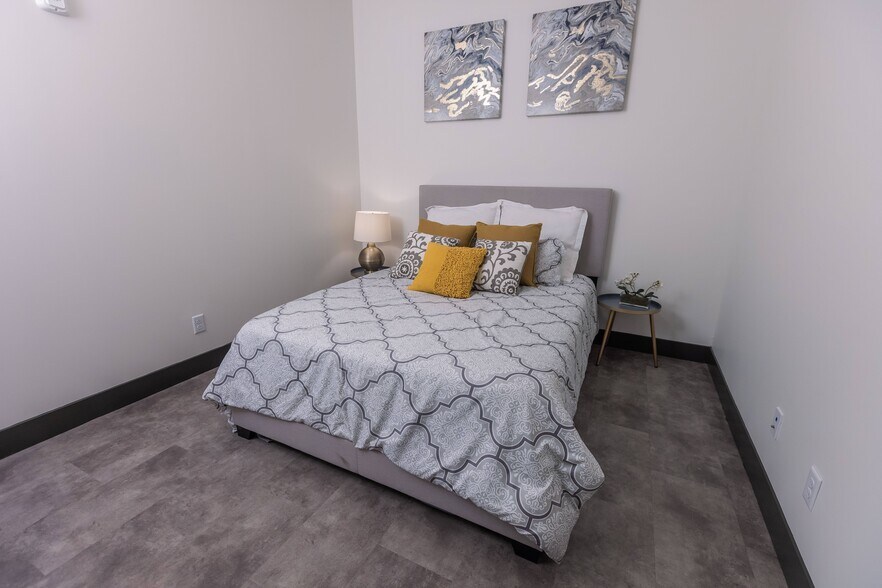 More Photos Of 7135 Canterbury Ave, Saint Louis Apartments For Sale