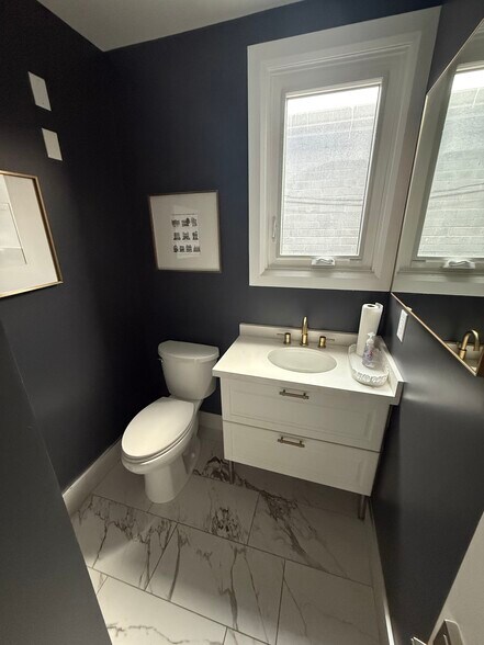 More Photos Of 193 Roe Ave, Toronto Office Residential For Lease