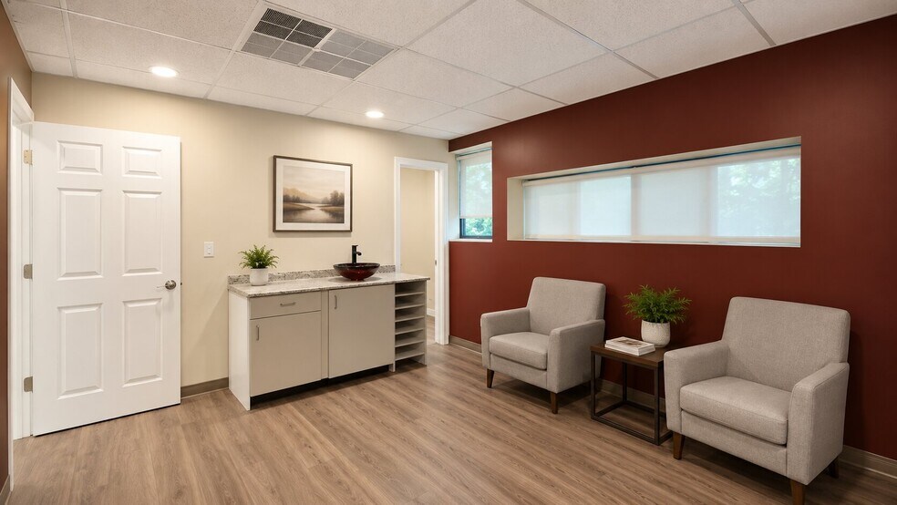 More Photos Of 56 Main St, Poughkeepsie Medical For Lease