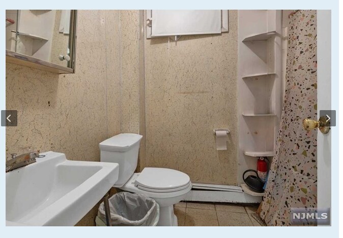 More Photos Of 73-75 Ferry St, Newark Storefront Retail Office For Sale