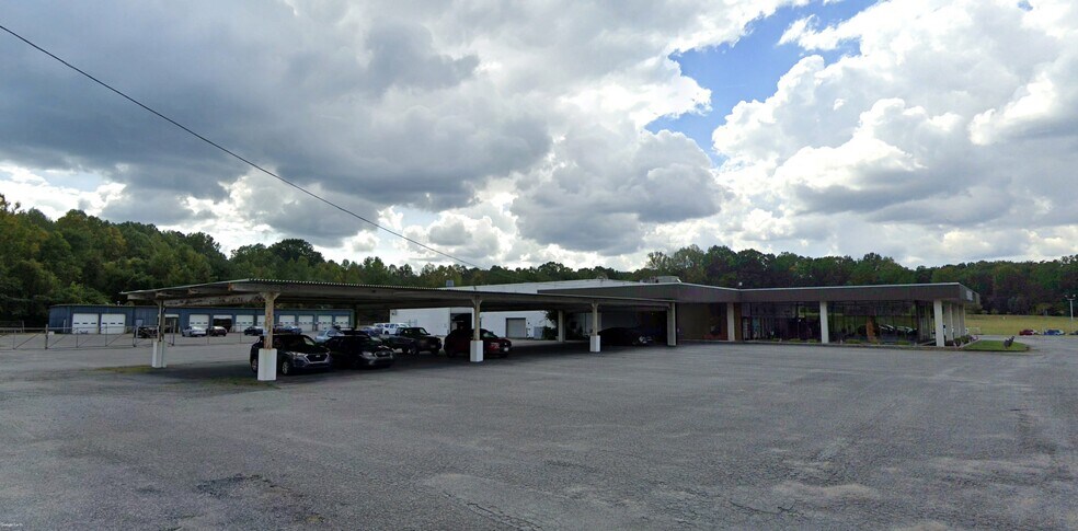 More Photos Of 1873 S Amherst Hwy, Amherst Auto Dealership For Sale