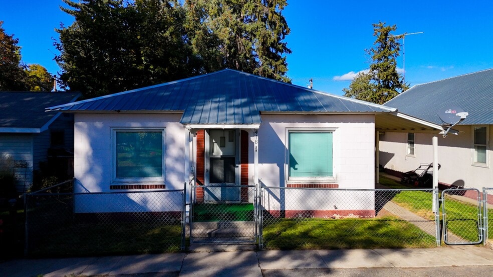 More Photos Of 414 Buchanan St SW, Ronan Apartments For Sale