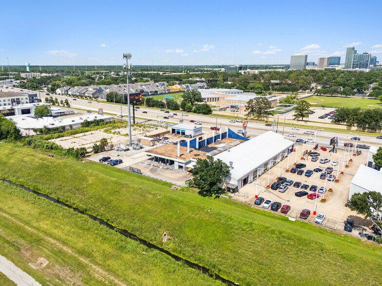 More Photos Of 506 Highway 6 S, Houston Carwash For Sale