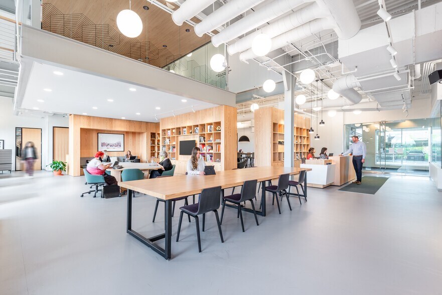 More Photos Of 5741 Legacy Dr, Plano Coworking Space