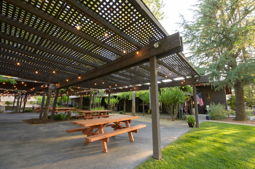 More Photos Of 20680 Shenandoah School Rd, Plymouth Winery Vineyard For Sale