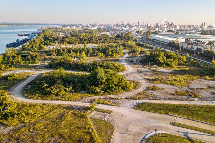 More Photos Of 100 River Rd S, Baton Rouge Land For Sale