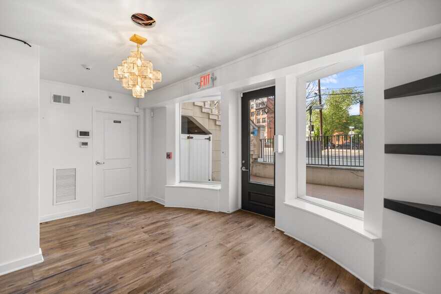 More Photos Of 263 Grand St, Jersey City Apartments For Lease