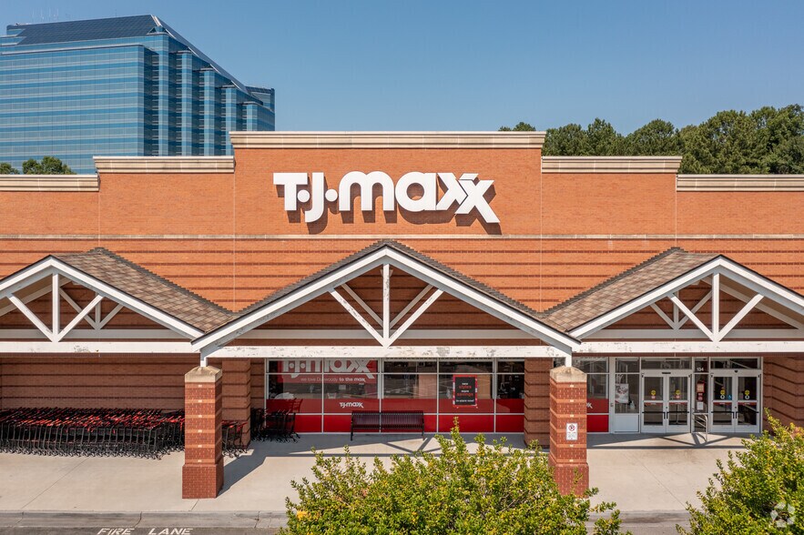 More Photos Of 124-136 Perimeter Ctr W, Atlanta Unknown For Lease