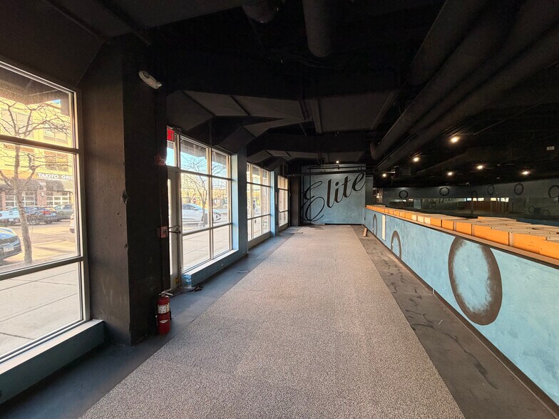 More Photos Of 1461 Market St, Des Plaines Parking Garage For Sale
