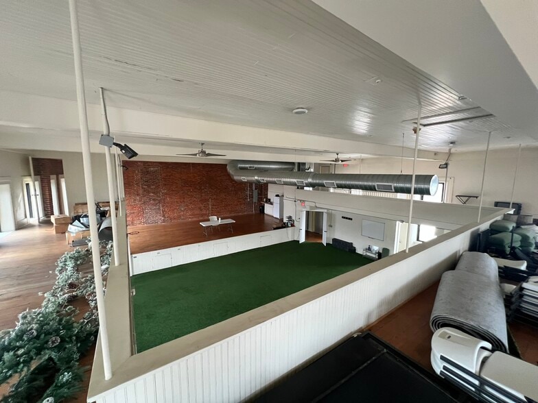More Photos Of 333 Market St, Zanesville General Retail For Sale