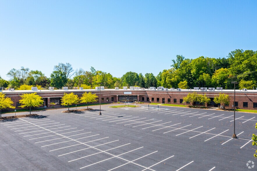 More Photos Of 500 Enterprise Rd, Horsham Township Flex For Lease