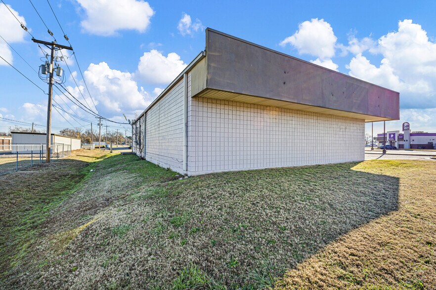 More Photos Of 620 Union St, Dardanelle Freestanding For Sale