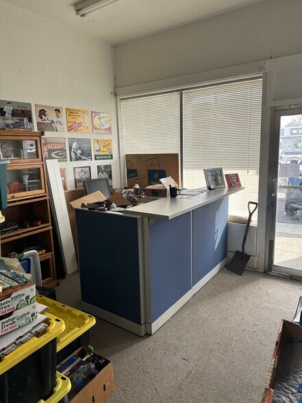 More Photos Of 220 Highland Pky, Tonawanda Storefront Retail Office For Lease