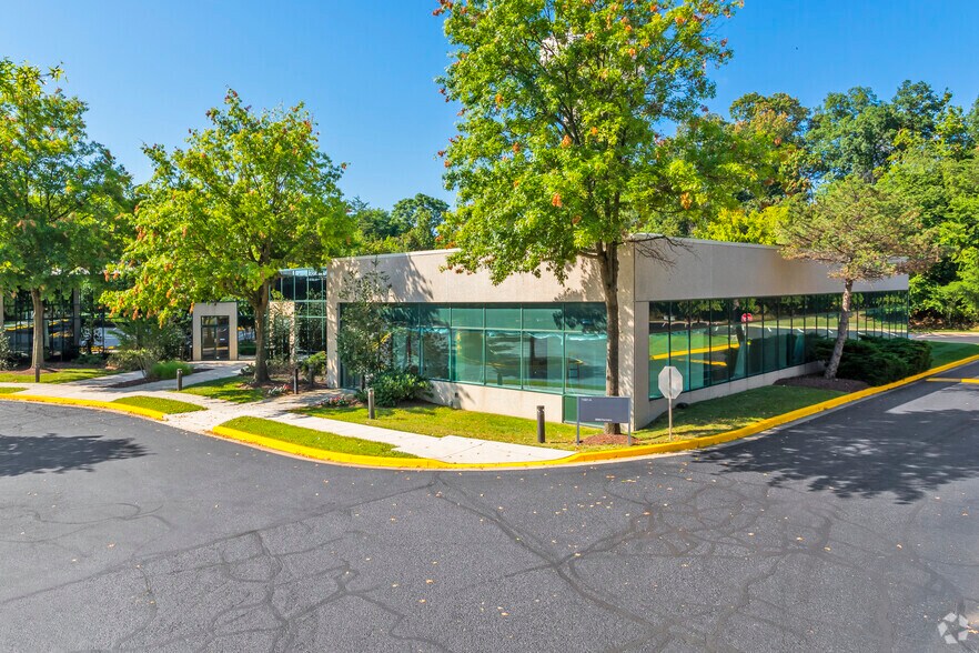 More Photos Of 12200 Plum Orchard Dr, Silver Spring Unknown For Lease