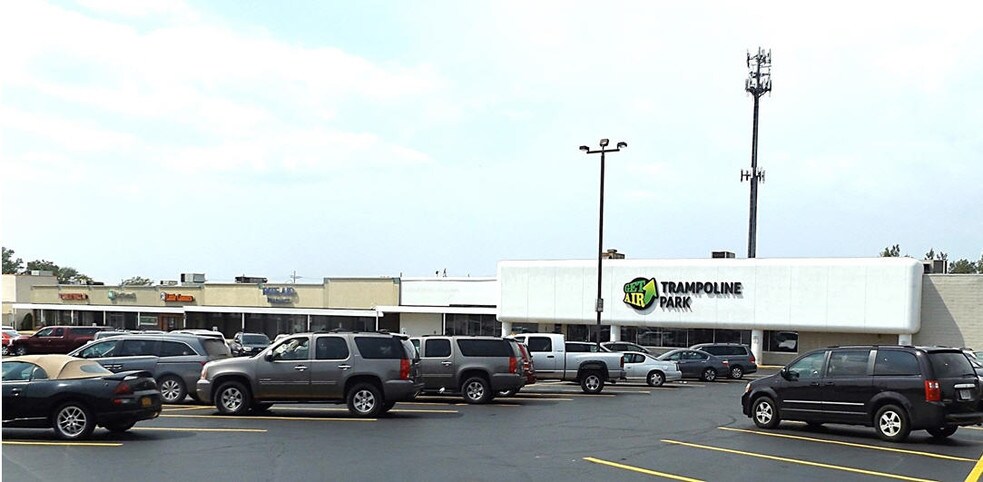 More Photos Of 1324-1424 E Grandview Blvd, Erie Unknown For Lease