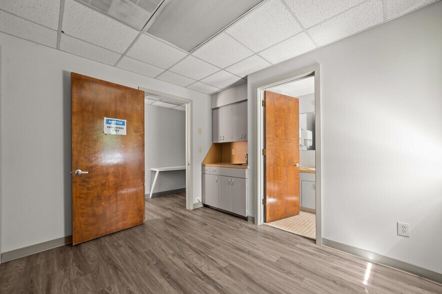 More Photos Of 2503 N Queen St, Kinston Medical For Sale