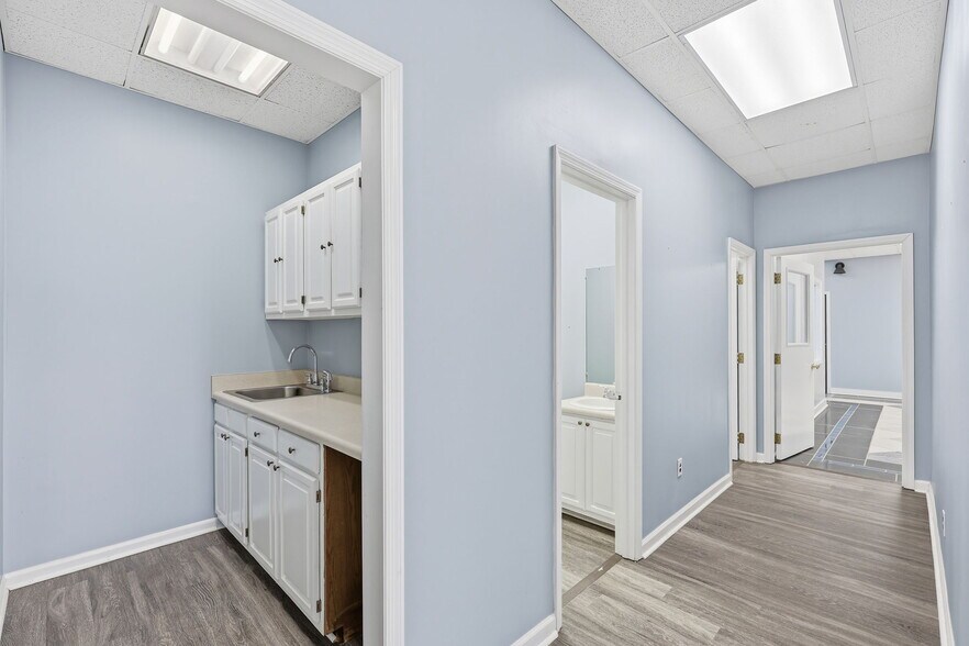 More Photos Of 476 Moreno Street St, Gainesville Distribution For Lease