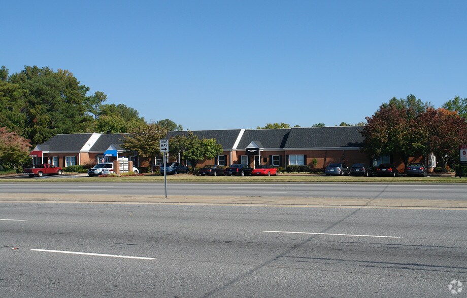 More Photos Of 45 W Crossville Rd, Roswell Office For Lease