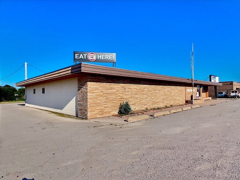 More Photos Of 1120 S 10th St, Frederick Restaurant For Sale