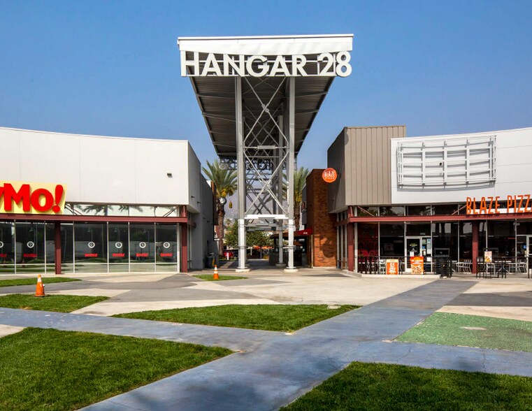 More Photos Of 1301-2080 W Empire Ave, Burbank Unknown For Lease