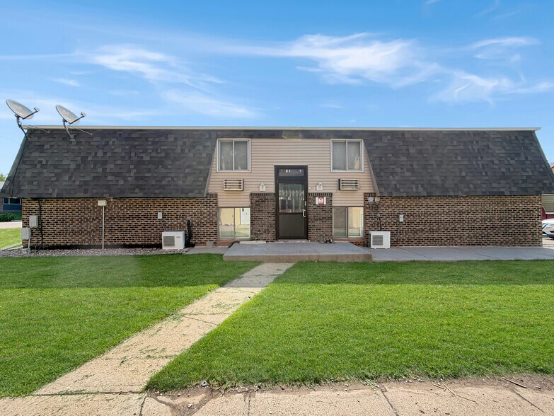 More Photos Of 340 E 14th St, Alliance Apartments For Sale