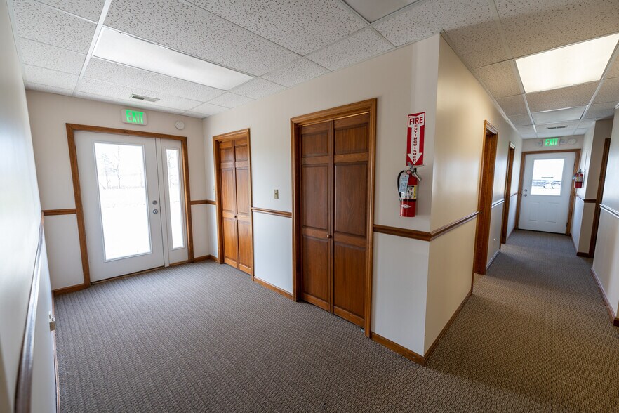 More Photos Of 447 N Old State Road 2, Valparaiso Warehouse For Lease