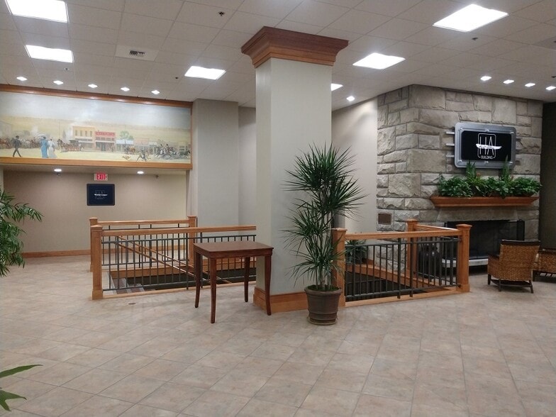 More Photos Of 208 N Broadway St, Billings Office For Lease
